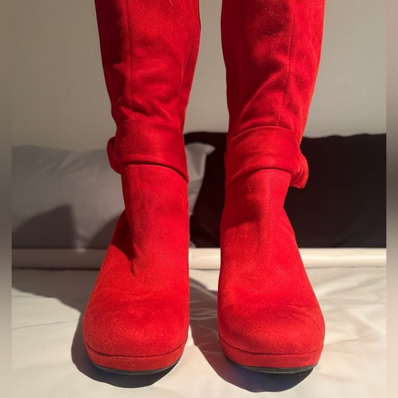 🔥Red Suede Like Fashion Boot Sz 7.5 - Picture 5 of 7